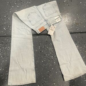 Zara Men's Light Wash Straight Jeans